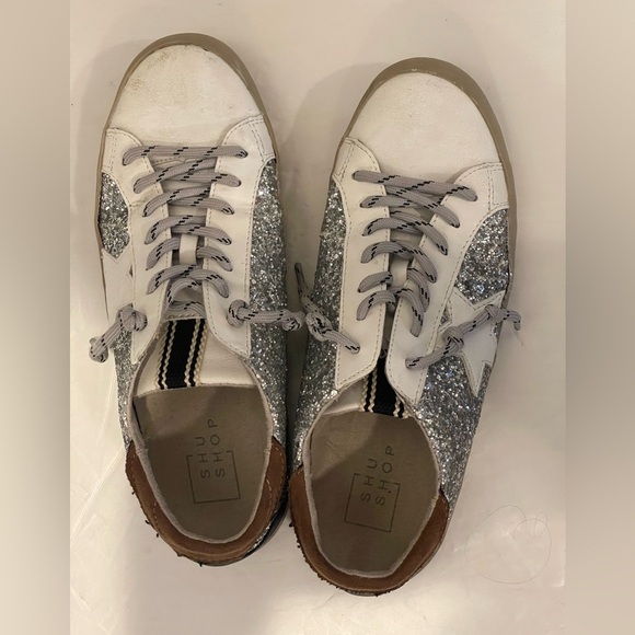 ShuShop Paula Size 6 Silver Glitter with Black and Brown Accents - Picture 3 of 10